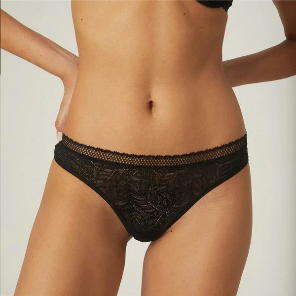 Simone Perele Simone Pérèle - Lace Tanga | Lingerie L'Hirondelle 1 Simone Perele Simone Pérèle - Lace Tanga | Lingerie L'Hirondelle